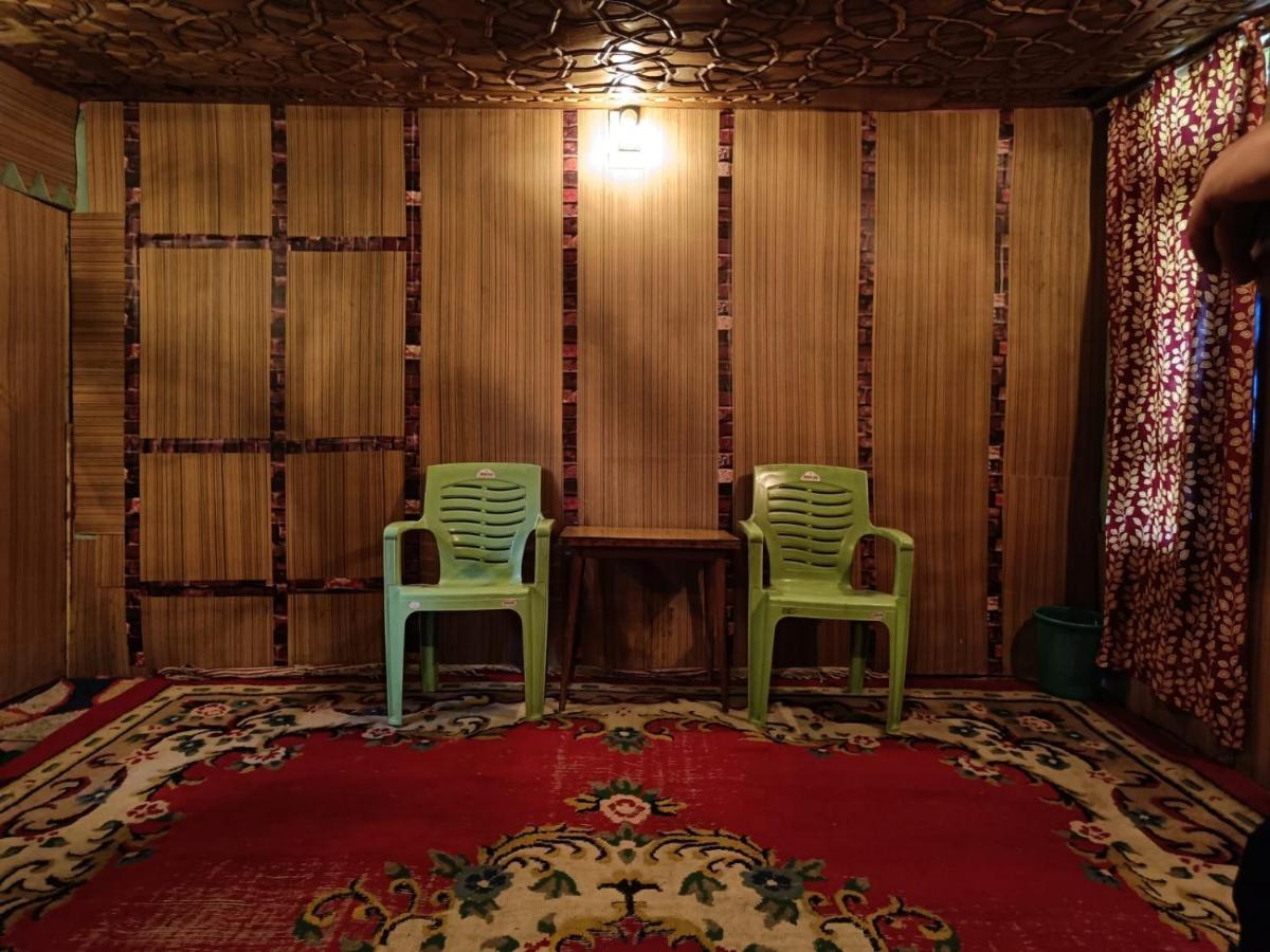 Hotel Island Srīnagar Extérieur photo
